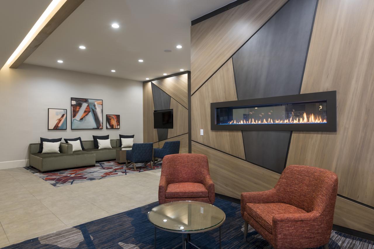 Sonesta Hotel Grand Rapids Airport Kentwood Bagian luar foto